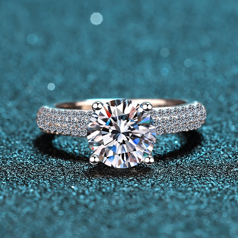 Luxury Moissanite Ring 2CT Round Cut