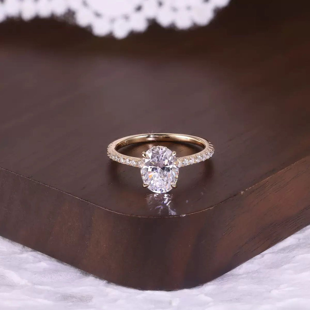 Luxury & Unique Moissanite Ring, 5ct Oval Cut. HR049