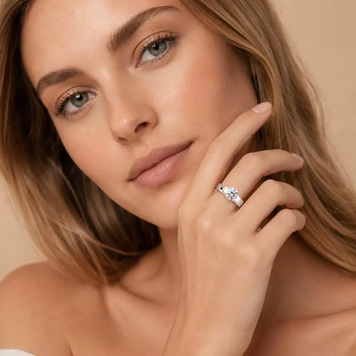 Elegant Premium Moissanite Ring, Wide Band, 2CT HR056